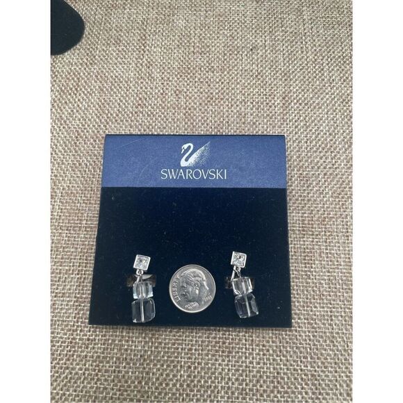 Swarovski Clip-On Crystal Earrings – Clear Cube Drop Beautiful - Picture 4 of 6